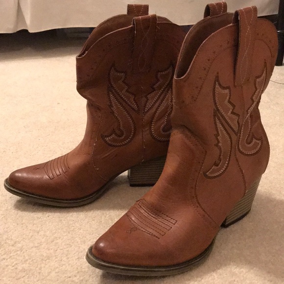 mia cowgirl boots